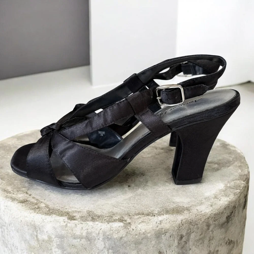 American Eagle Black Satin Bow Heel Sandals Coquette Feminine‎ Prom Event Size 8